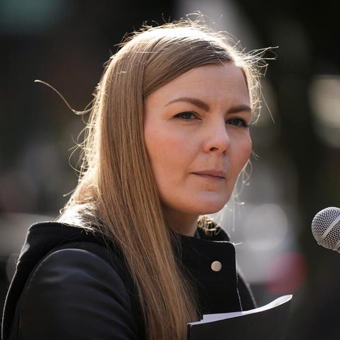 RCMP dispute photojournalist's account of arrest while covering pipeline protest